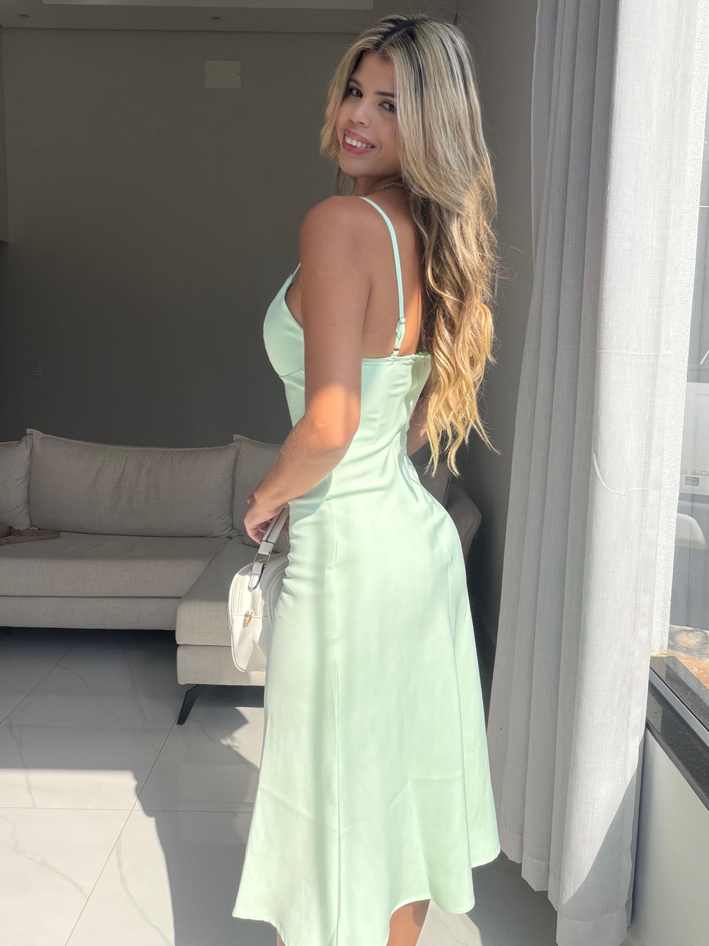 Vestido Midi Alfaiataria Madrid