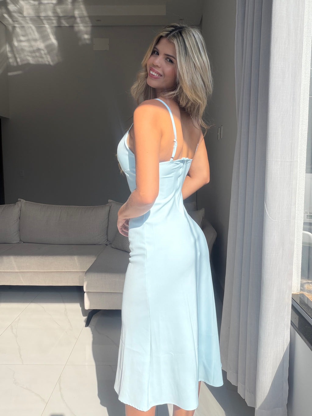 Vestido Midi Alfaiataria Madrid