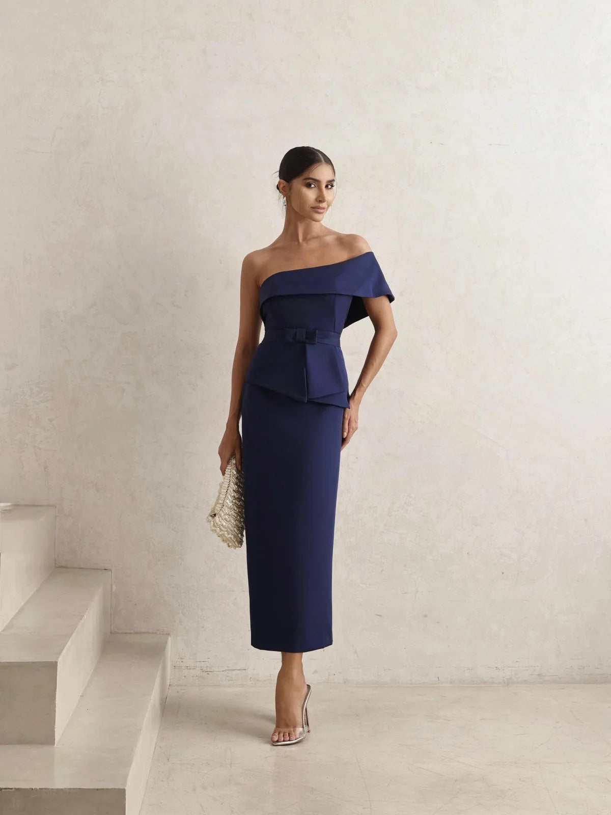 Vestido Midi Alfaiataria com Cinto Barcelona