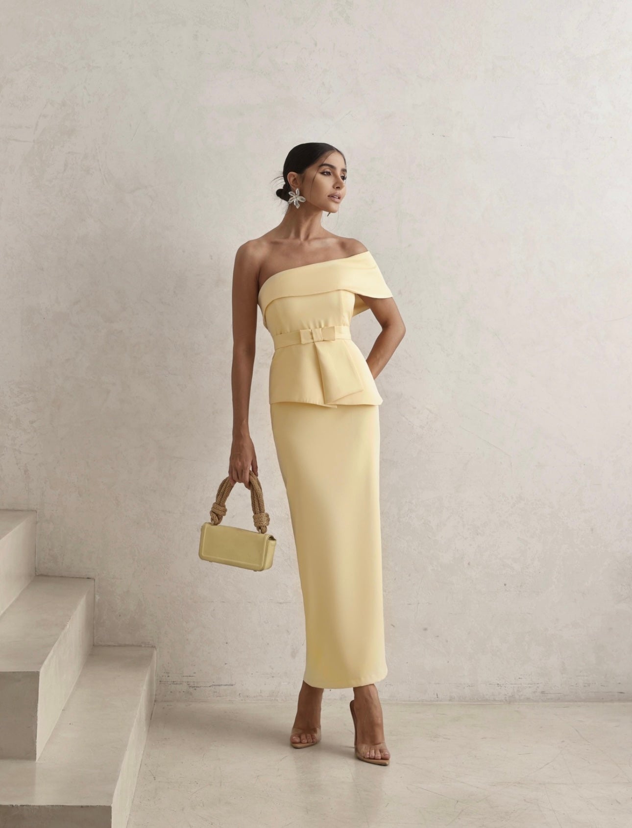 Vestido Midi Alfaiataria com Cinto Barcelona